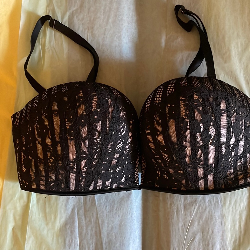Beautiful Boudoir style size 34D Bombshell Bra.  NWOT bundle for a bargain!